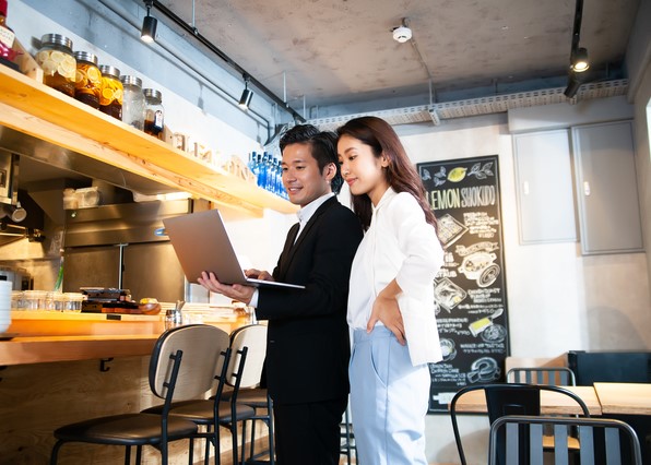 飲食店の開業に適した年齢は？