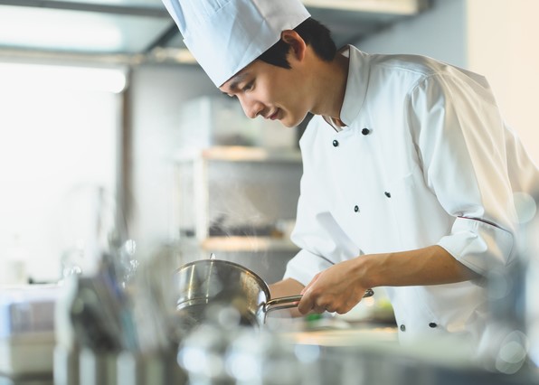 レストランの開業に必要な資金・資格